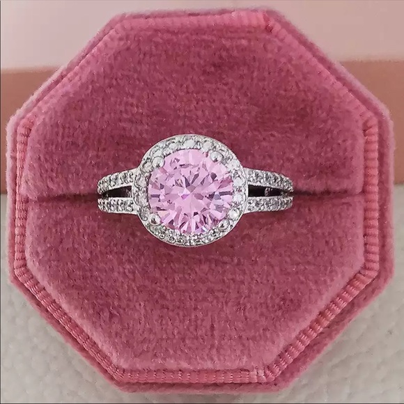 New Women’s 925 Silver Round Cut Sapphire Ring - Picture 3 of 3